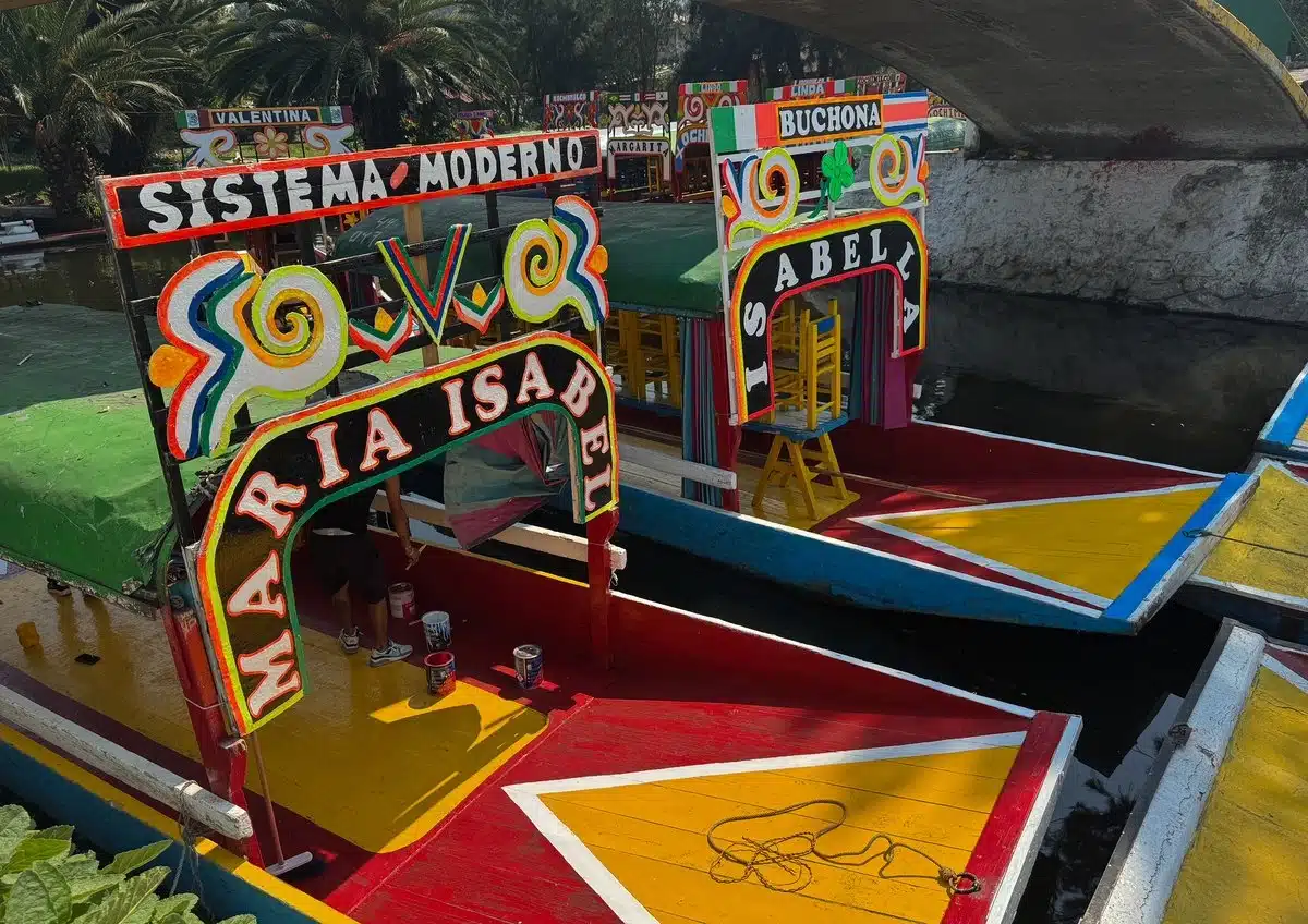 Riesgo en trajineras crece en Xochimilco por fiestas y alcohol