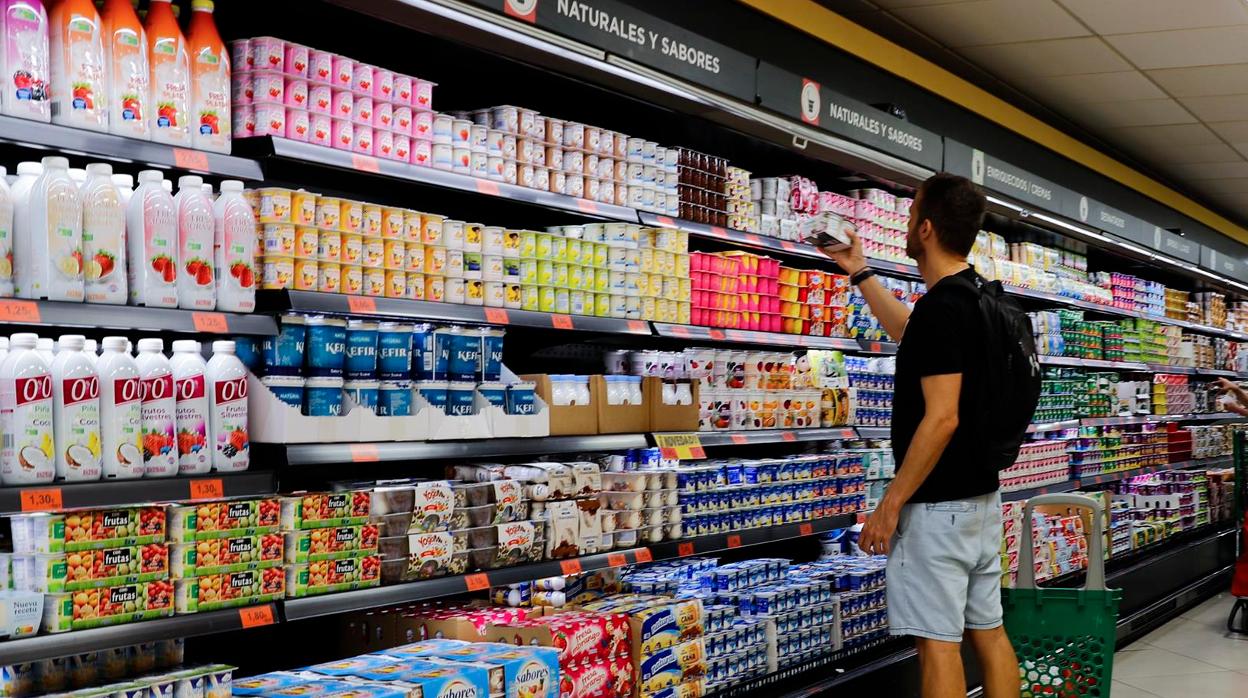 Yogures del súper: guía para elegir la opción más nutritiva y sana