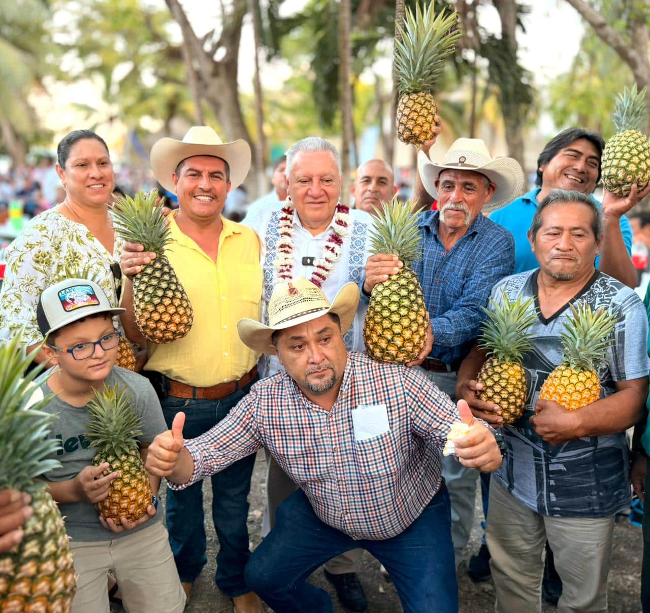 Rafa Marín dialoga con comunidades en Bacalar