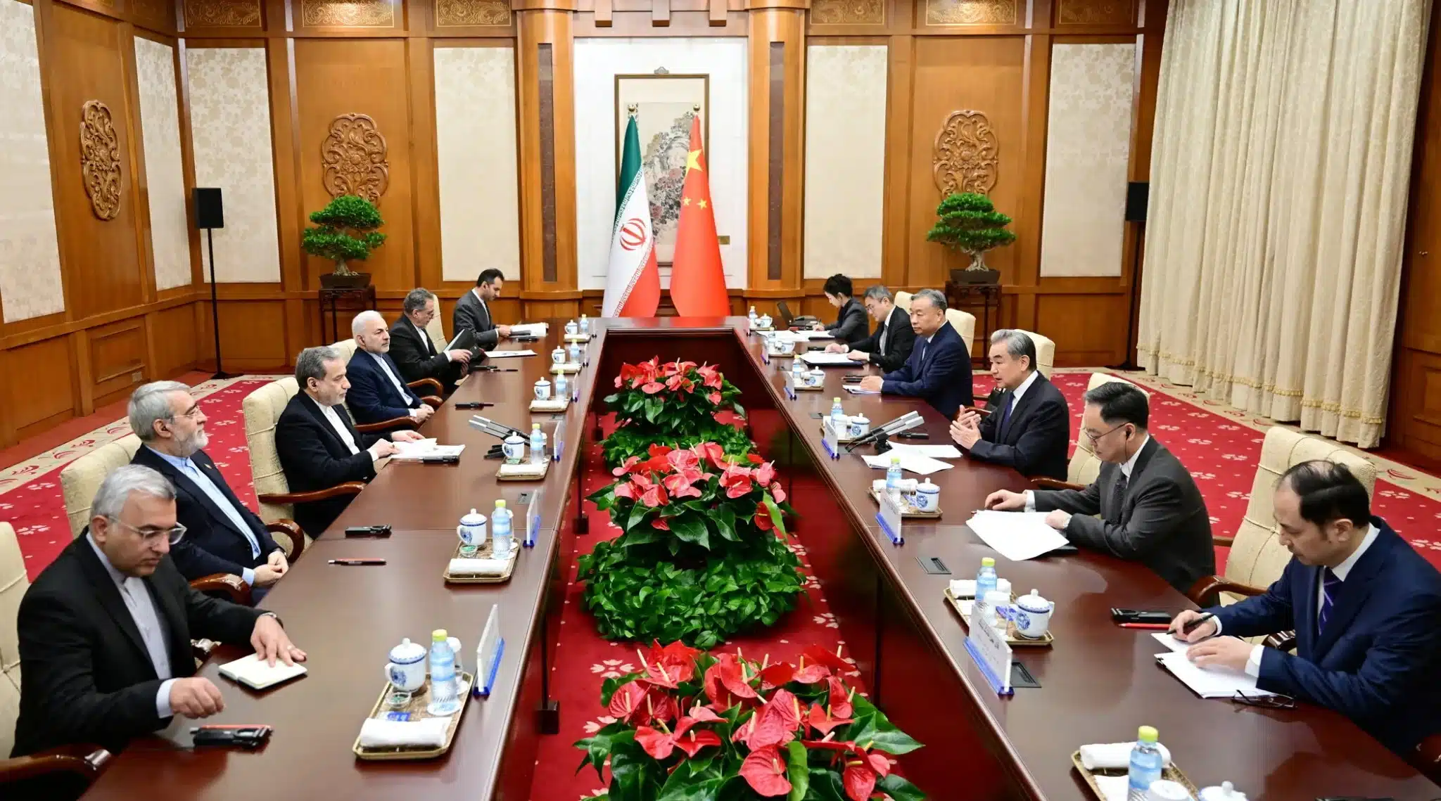 Acuerdo justo define tensión Irán EE.UU. tras reunión en China Acuerdo justo define tensión Irán EE.UU. tras reunión en China