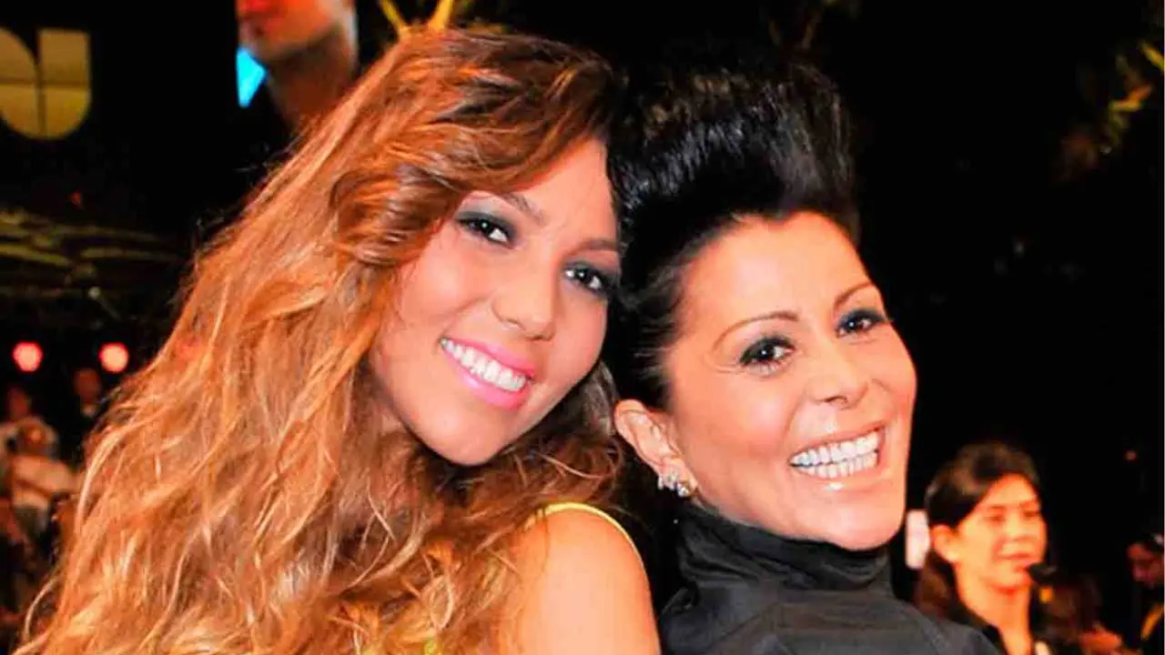 Alejandra Guzmán y Frida Sofía que fracturó a su dinastía Alejandra Guzmán y Frida Sofía que fracturó a su dinastía