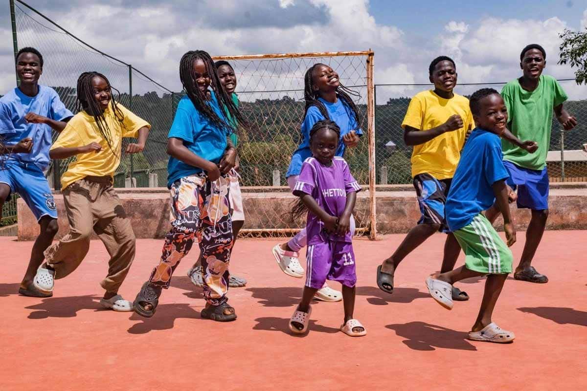 Ghetto Kids alcanzan fama global tras llamado de Shakira