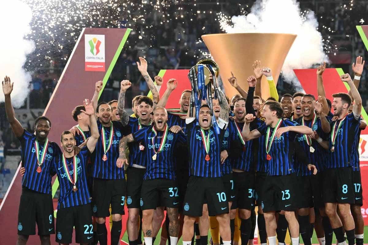Inter de Milán domina Serie A y Copa
