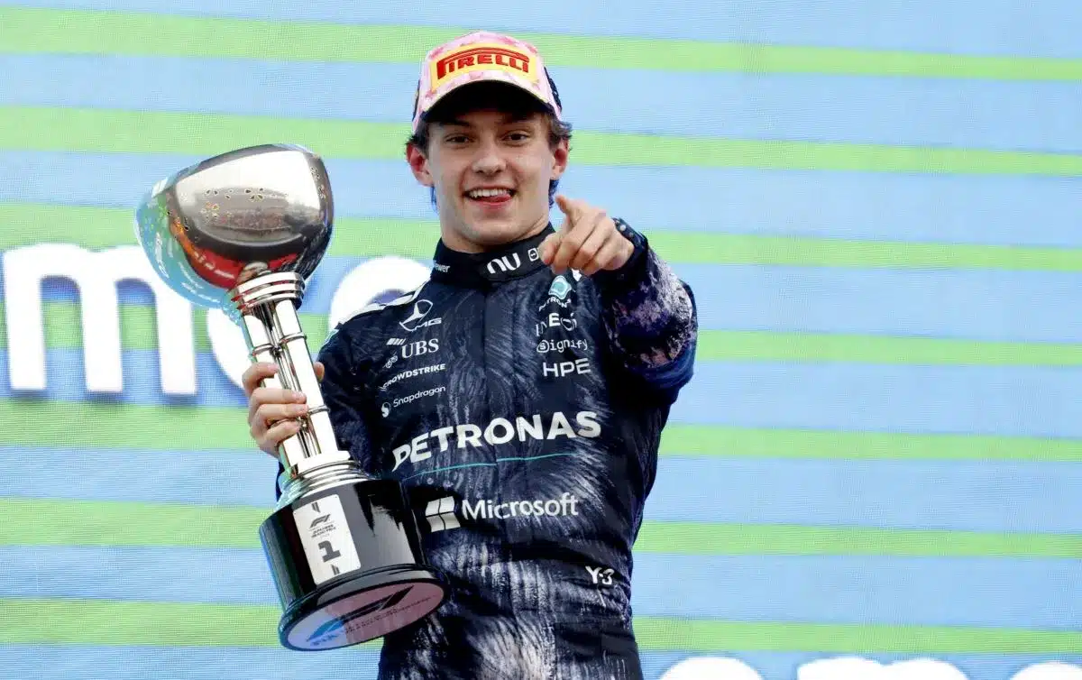 Kimi Antonelli sorprende y lidera la F1 sobre Russell