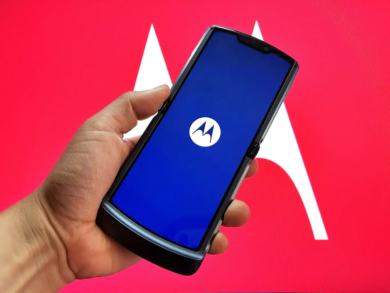 Motorola admite fallo de privacidad que monitoreaba tu celular