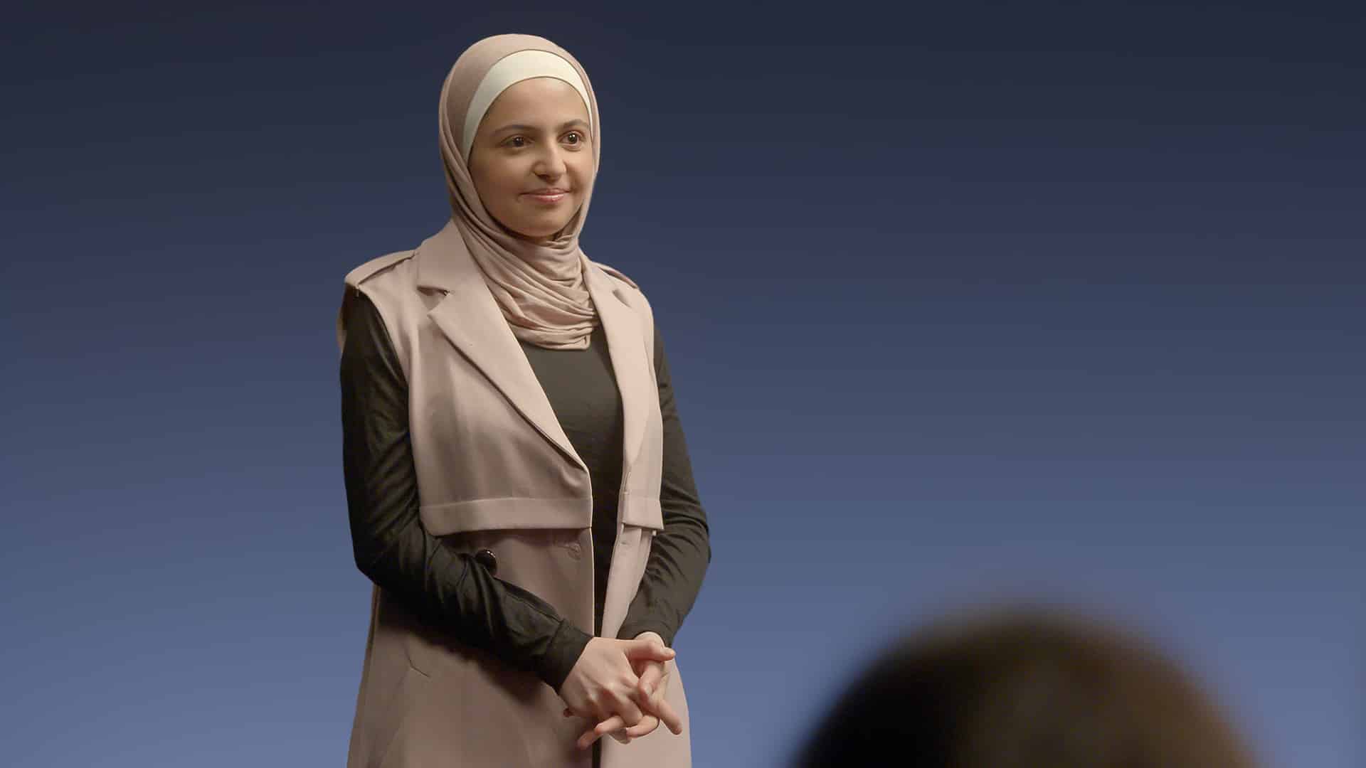 Muzoon Almellehan: La refugiada siria que lidera la educación mundial