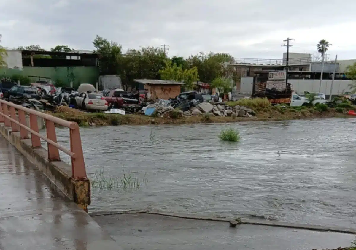 Nivel del Río Bravo sube tras lluvias y alerta a la población Nivel del Río Bravo sube tras lluvias y alerta a la población