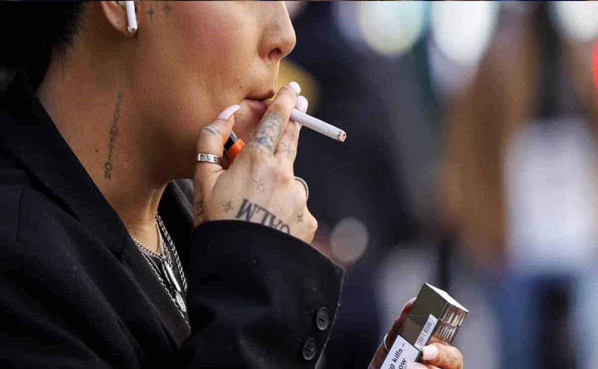 Pérdida de visión crece por consumo diario de tabaco