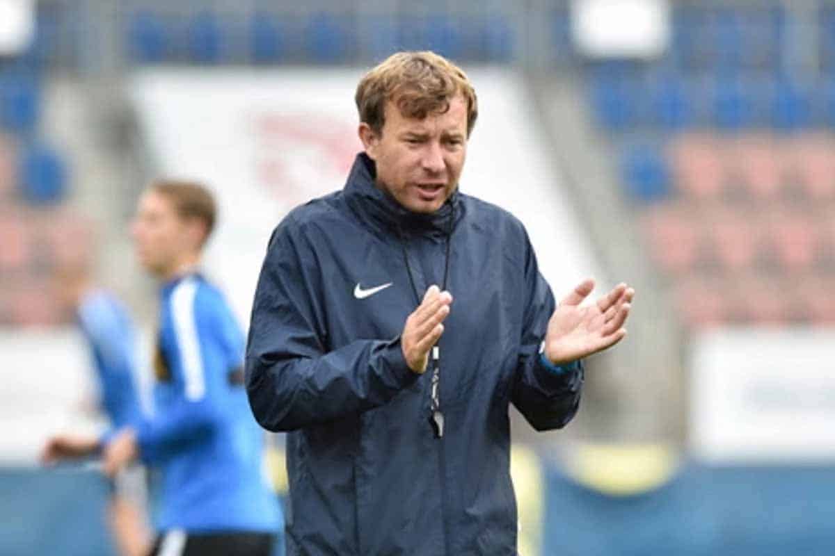 Petr Vlachovsky pierde licencia tras grabar jugadoras