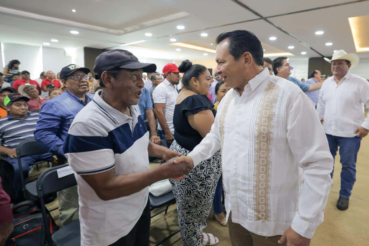 Riego solar y becas benefician familias agricultoras en Yucatán
