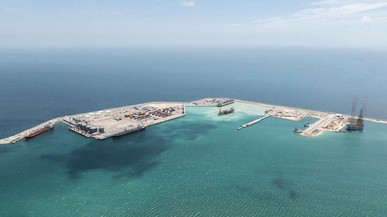 Inicia segunda etapa para ampliar el Puerto de Altura