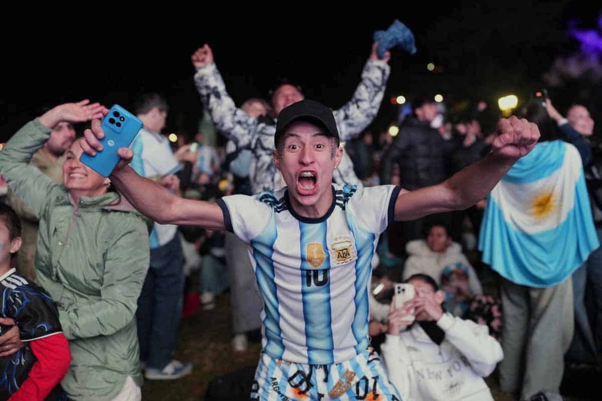 Argentina confirma candidatura tras debut y desata fiesta