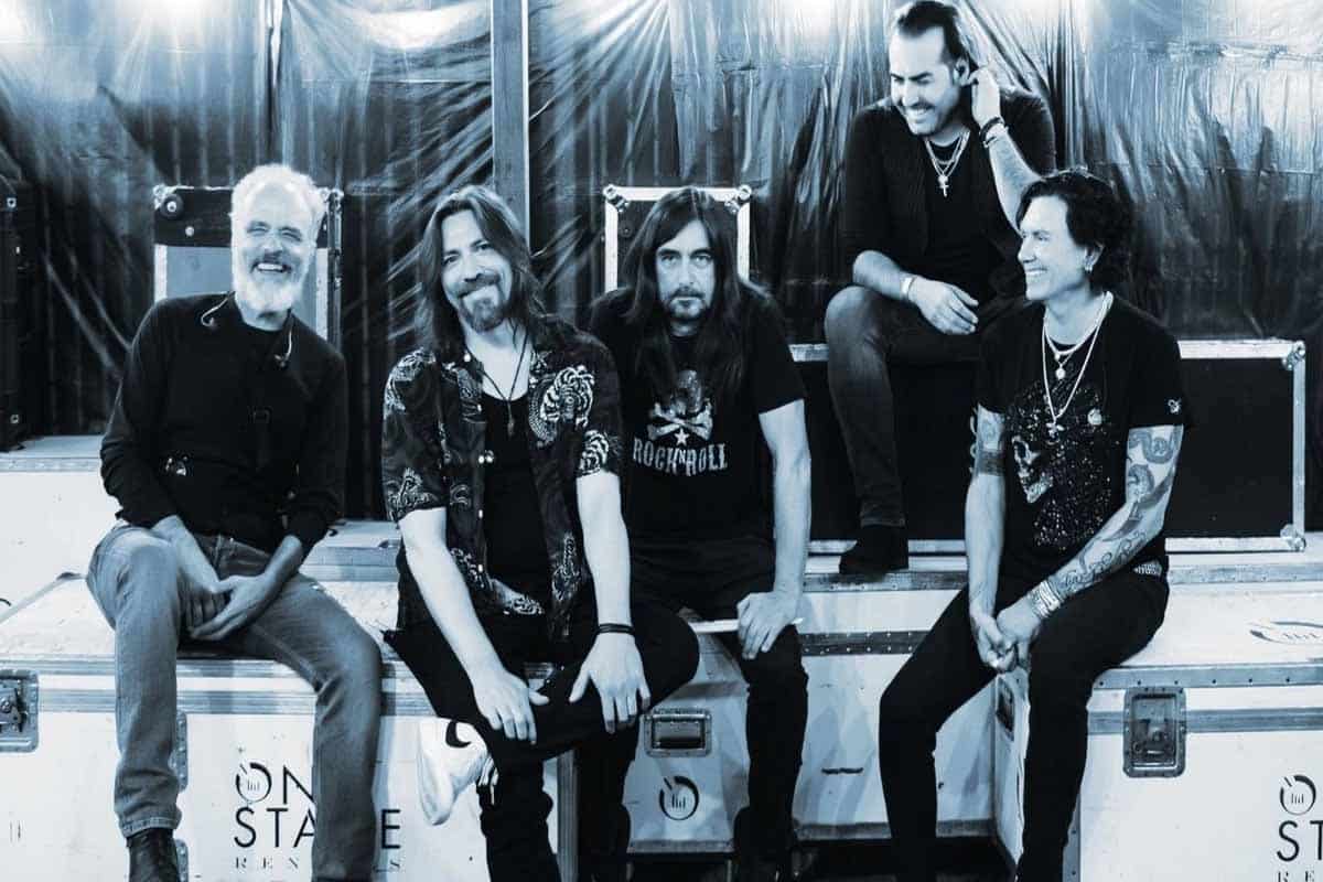 Caifanes prepara festejo por 40 años de trayectoria
