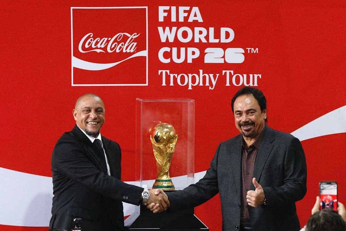 Copa del Mundo exhibe trofeo en México y acerca la fiesta