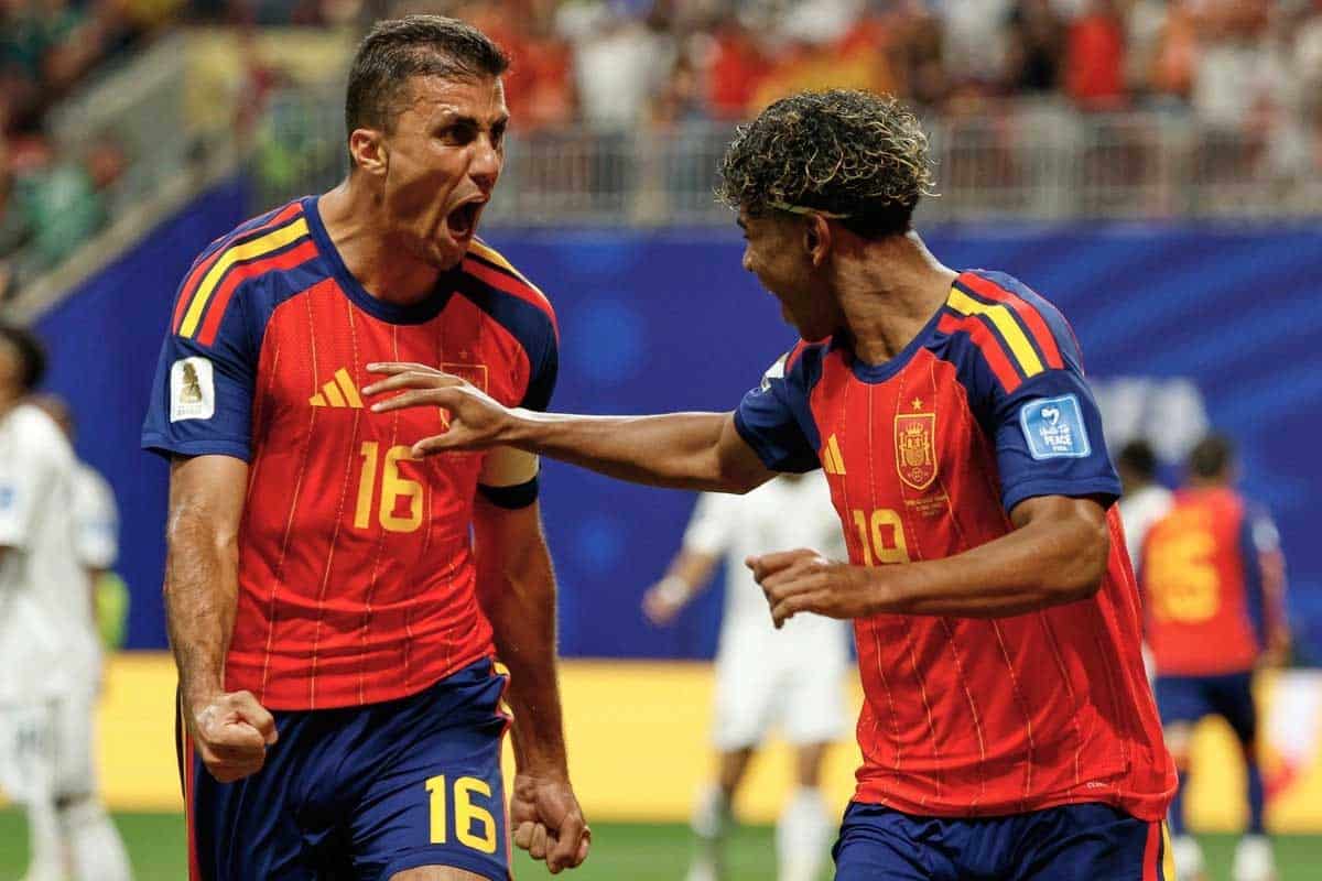 España confirma poder ofensivo con triunfo 4-0