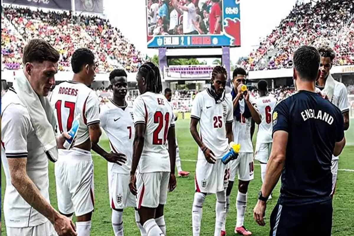 Inglaterra confirma robo de equipo antes del Mundial Inglaterra confirma robo de equipo antes del Mundial