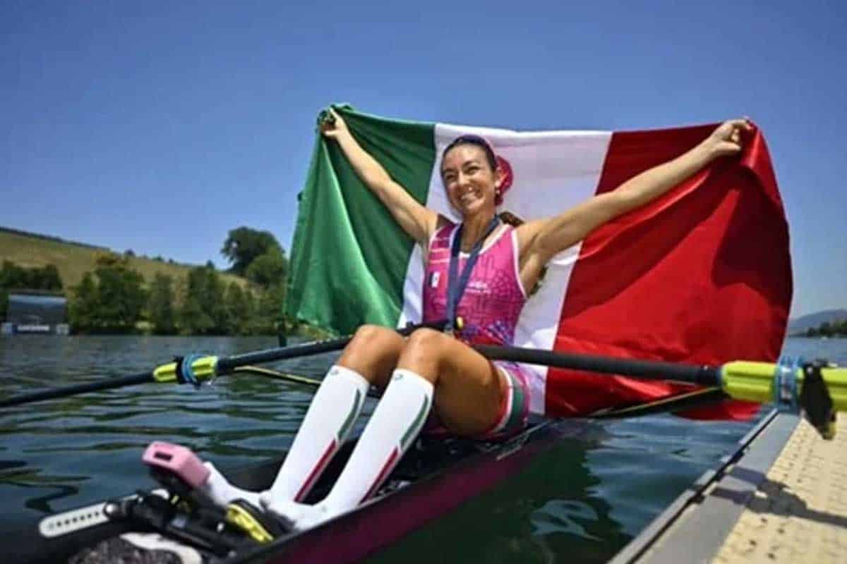 Kenia Lechuga conquista Copa del Mundo en remo con oro