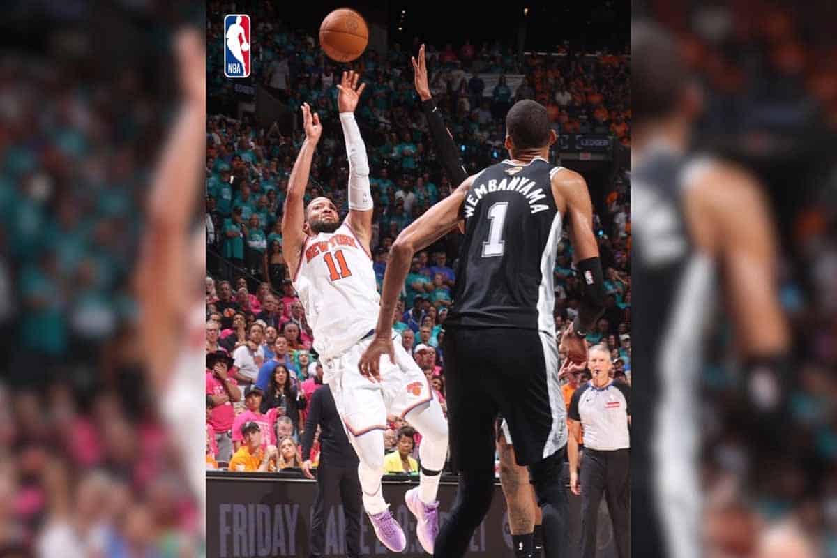 Knicks remontan ante Spurs y toman ventaja en Finales