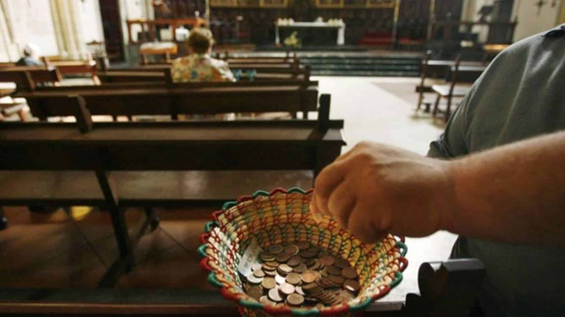 Limosnas: El destino del dinero que dejas en misa