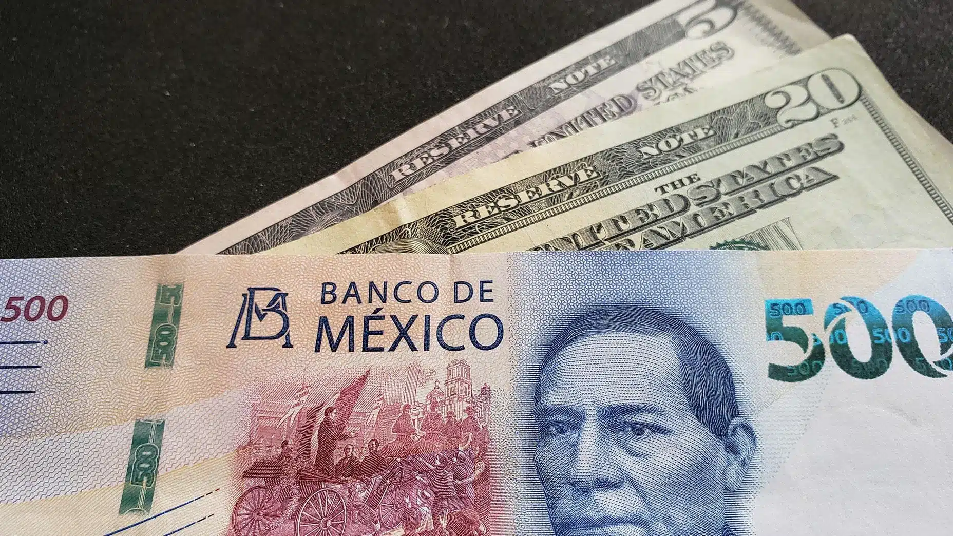 Peso mexicano sorprende: tipo de cambio alcanza su mejor nivel