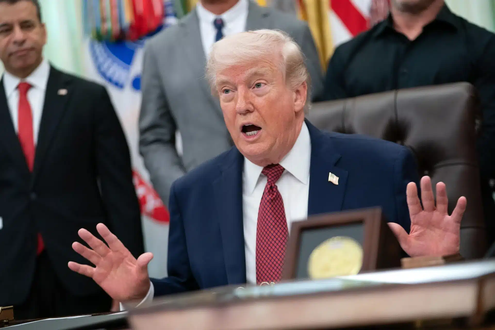 Trump eleva presión sobre Irán y amenaza con bloquear Ormuz si hay riesgo nuclear Trump eleva presión sobre Irán y amenaza con bloquear Ormuz si hay riesgo nuclear