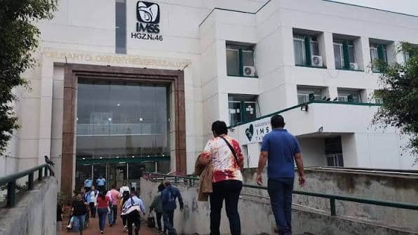 ¿Tus padres no tienen IMSS? Así puedes afiliarlos al seguro médico