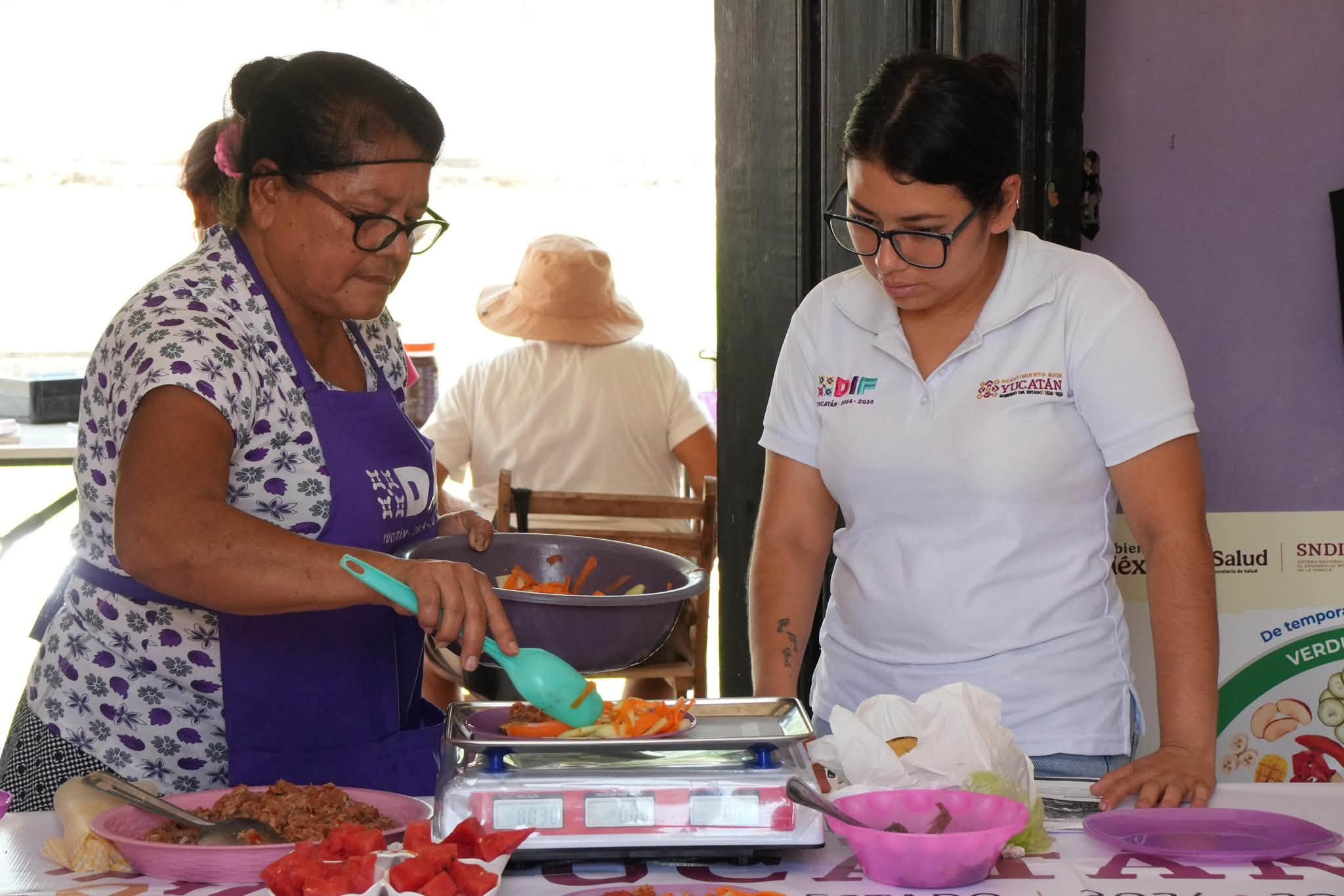 Gobierno equipa comedores comunitarios en Yucatán Gobierno equipa comedores comunitarios en Yucatán