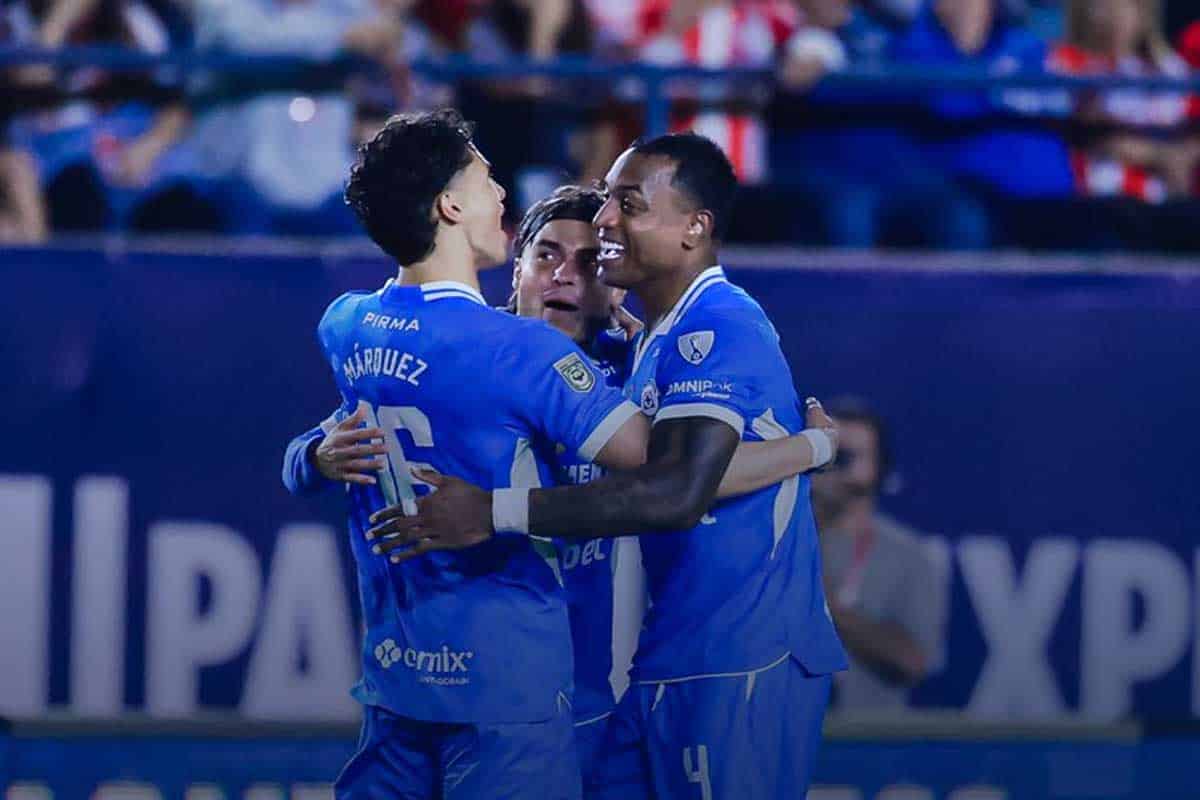 Cruz Azul remonta y vence a San Luis con gran reacción Cruz Azul remonta y vence a San Luis con gran reacción