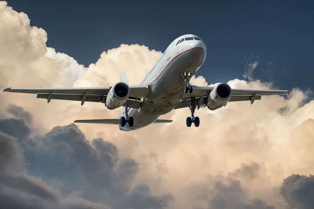 El truco para encontrar vuelos más baratos y ahorrar al viajar