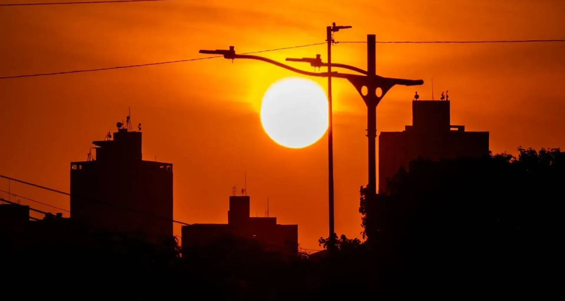 Inicio de la Canícula 2026 cómo protegerte del calor extremo Inicio de la Canícula 2026: cómo protegerte del calor extremo