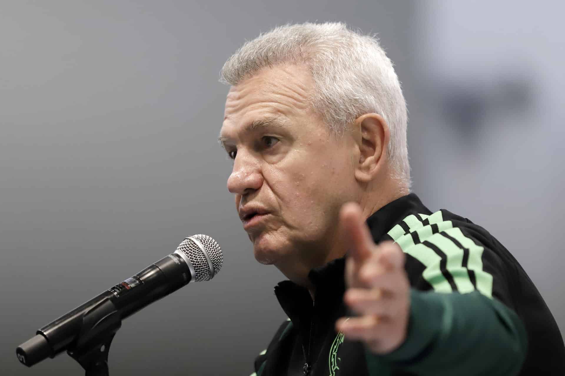 Javier Aguirre dice que aprovechará partido ante Ghana para rotar a todos sus jugadores