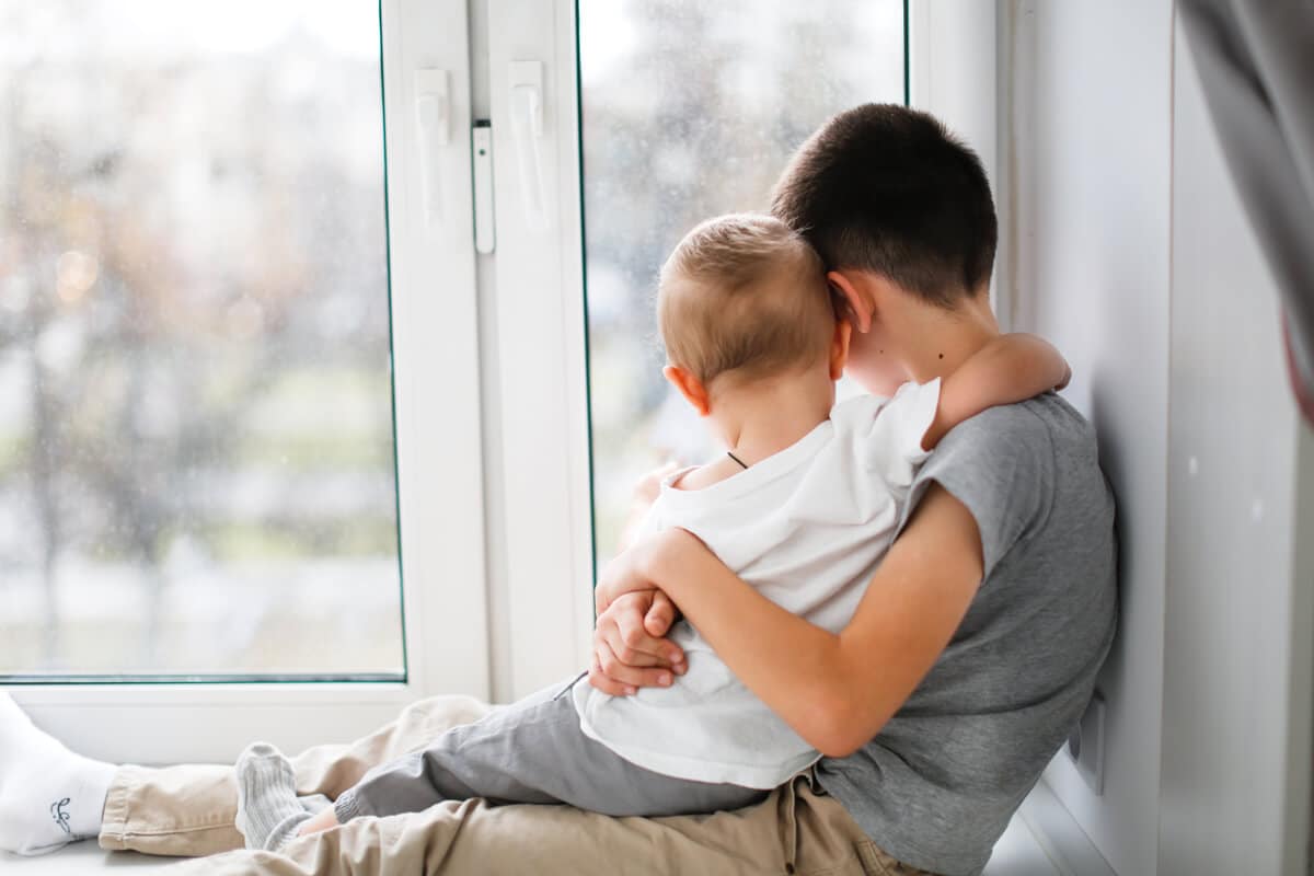 La relación con tus hermanos podría mejorar tu salud, según Harvard