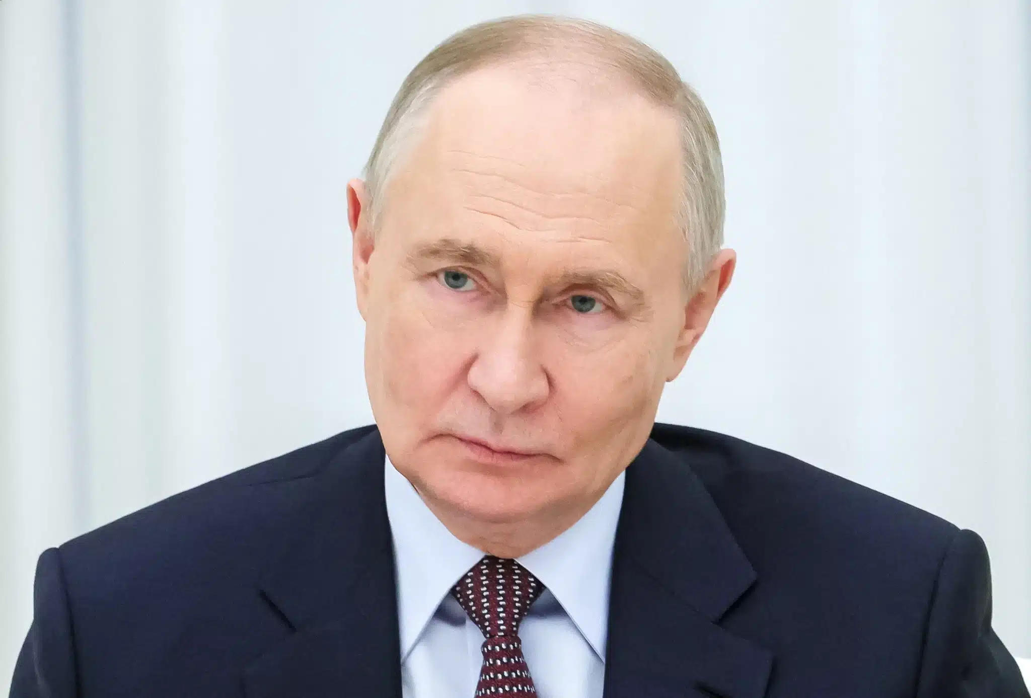 Putin enfrenta caída de popularidad por la crisis de combustible en Rusia