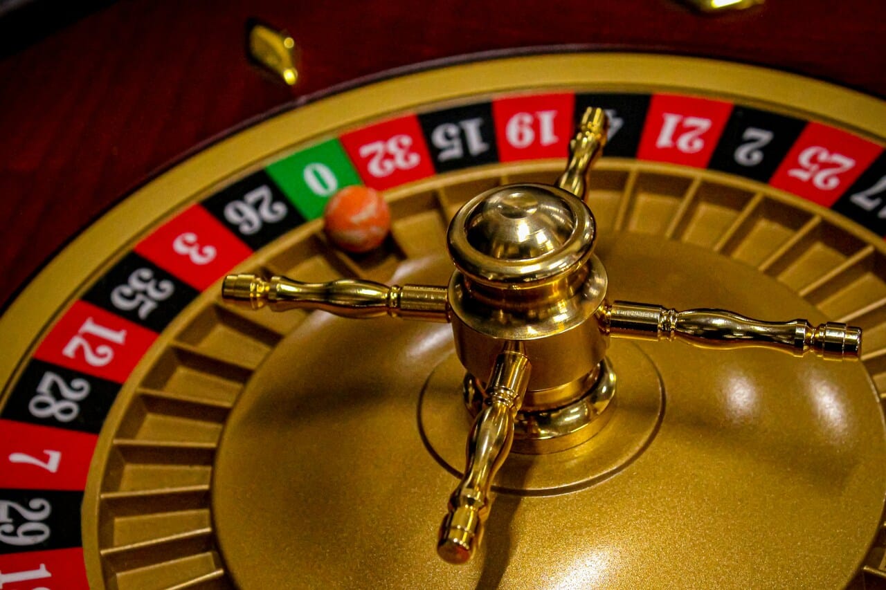 La ruleta con crupieres reales cambia por completo la manera de disfrutar el juego