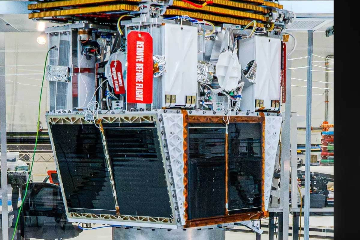 Satélite espejo avanza en EE. UU. pese a las críticas