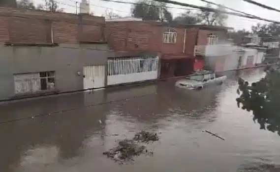 Tormenta en Aguascalientes provoca caos, inundaciones y daños urbanos Tormenta en Aguascalientes provoca caos, inundaciones y daños urbanos
