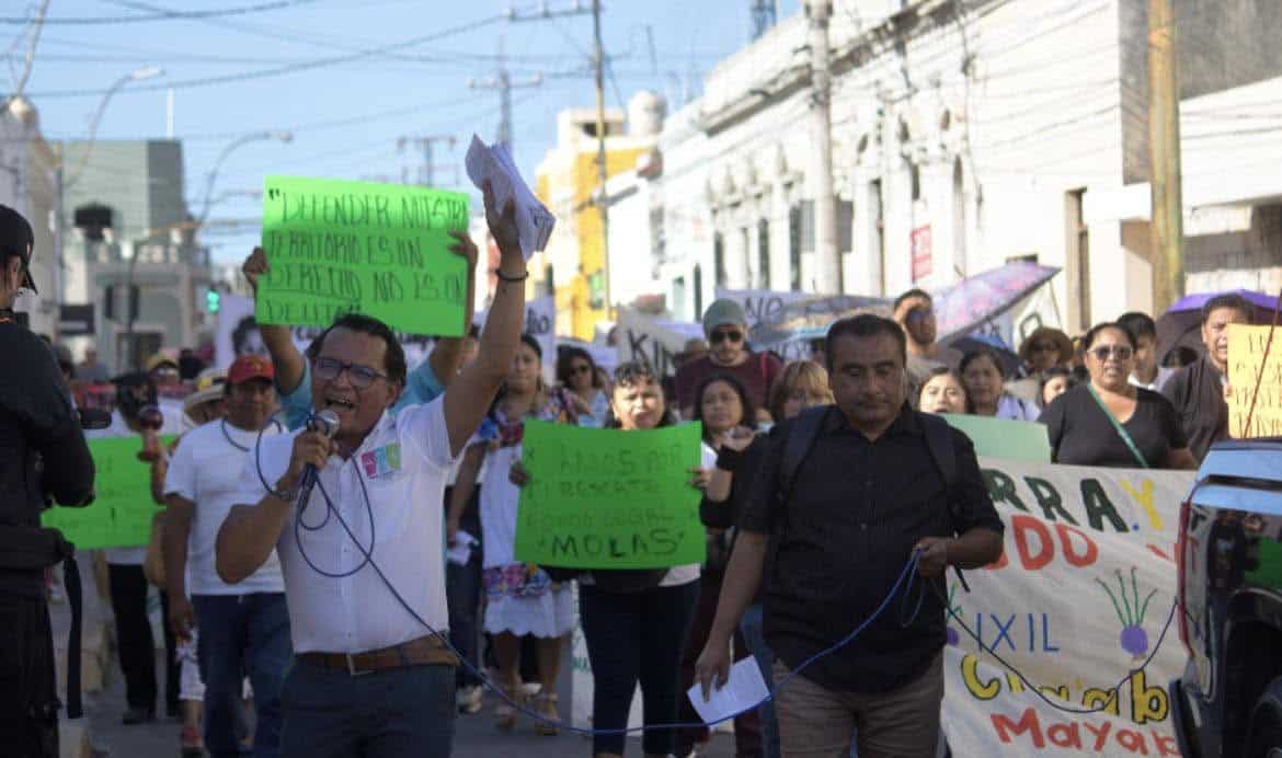 Comunidades mayas marchan contra el despojo territorial Comunidades mayas marchan contra el despojo territorial