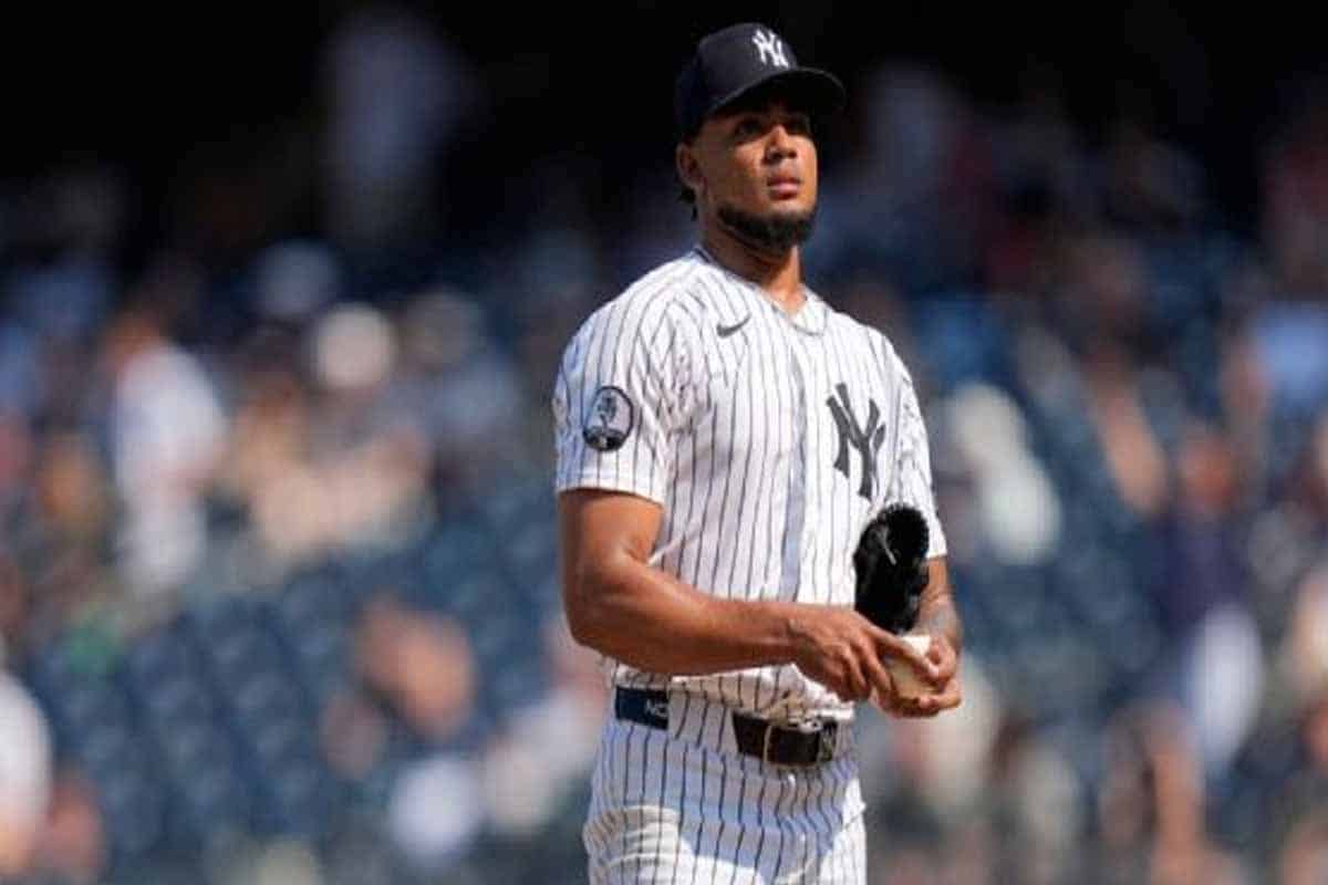 Camilo Doval llega a Pittsburgh tras salida de Yankees