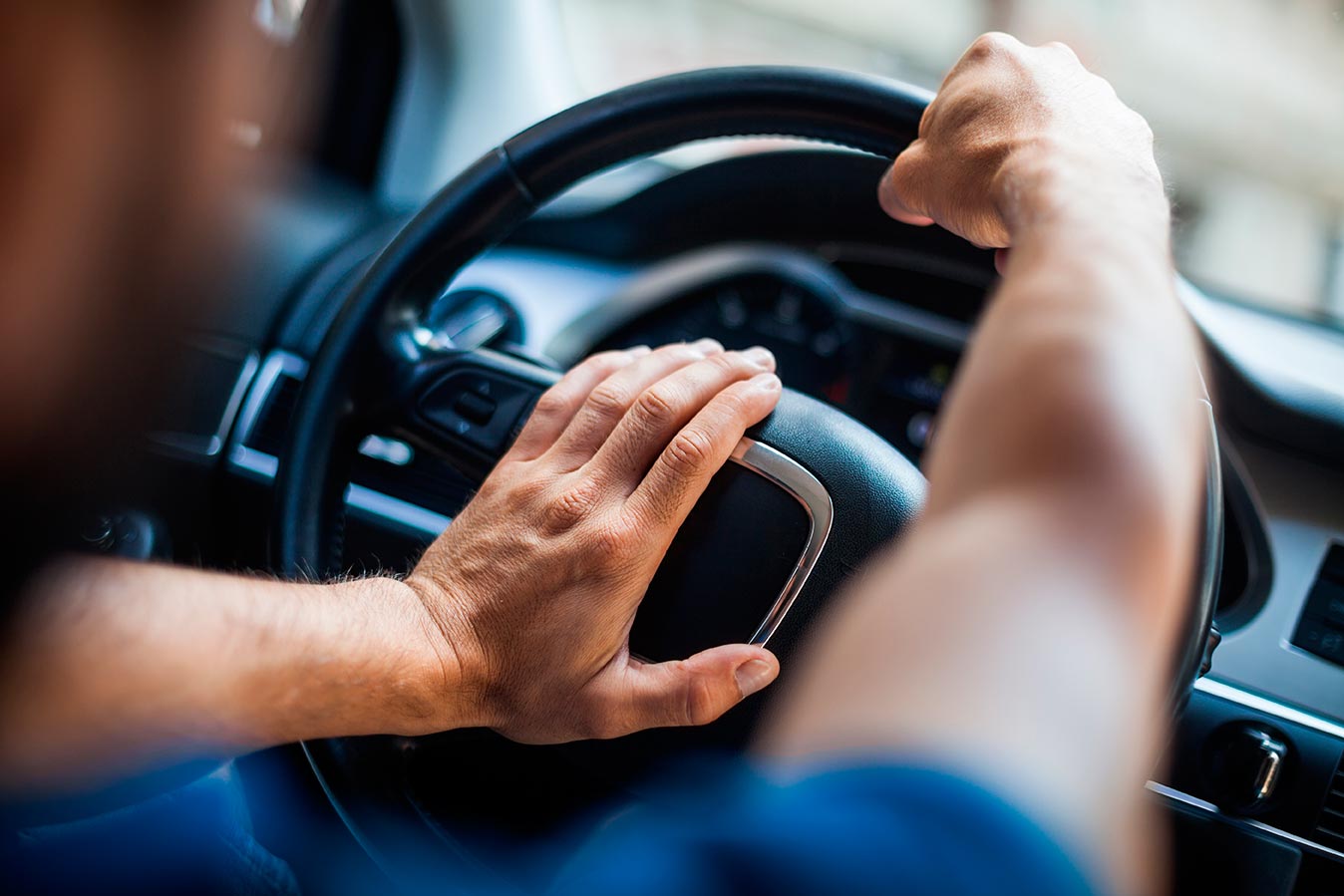 Empujar tu auto si se queda varado podría costarte una multa en México