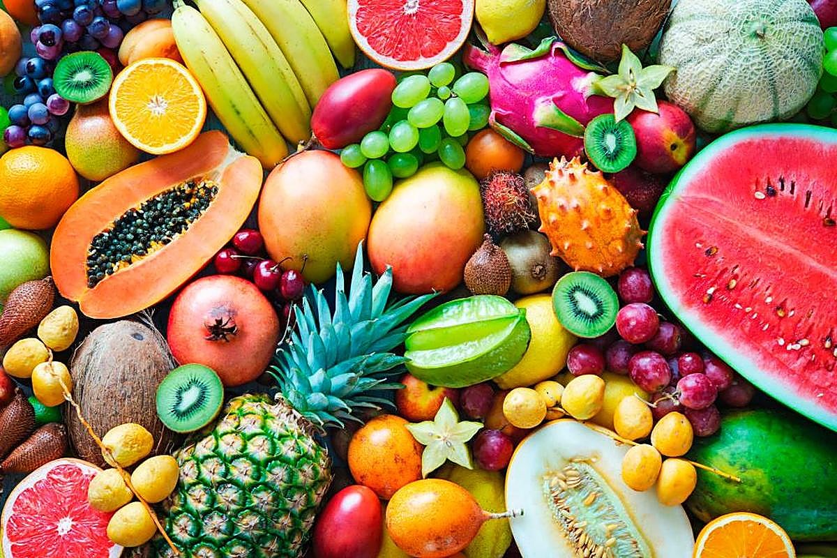 Frutas que expertos recomiendan comer con cáscara por sus nutrientes