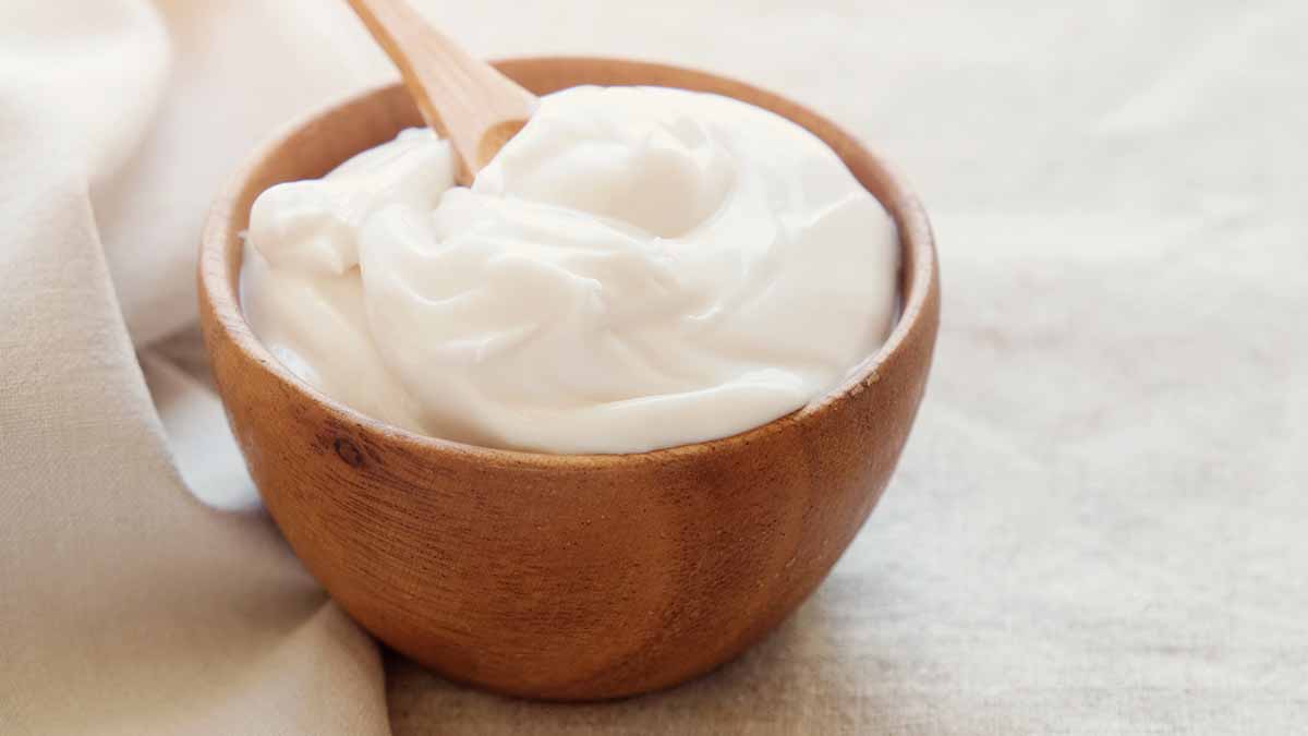 Comer yogur griego diario; lo que dice la ciencia sobre sus efectos