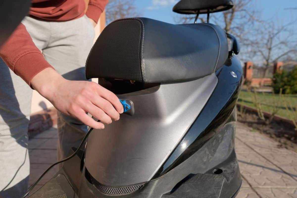 CFE: cuánto sube tu recibo si cargas una moto eléctrica todos los días