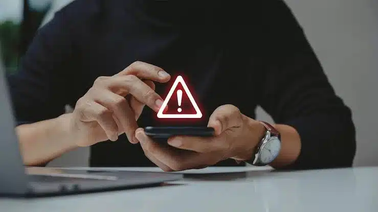 Condusef advierte por enlaces que instalan apps falsas Condusef advierte por enlaces que instalan apps falsas
