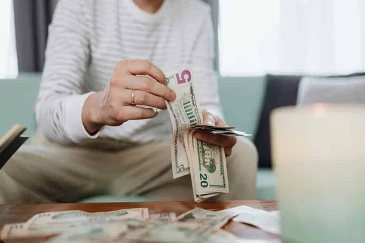 Dólar: qué debes considerar antes de invertir a plazo fijo